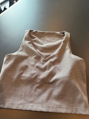 Beyond Yoga Ribbed V-Neck Cropped Tank - Taupe Brown